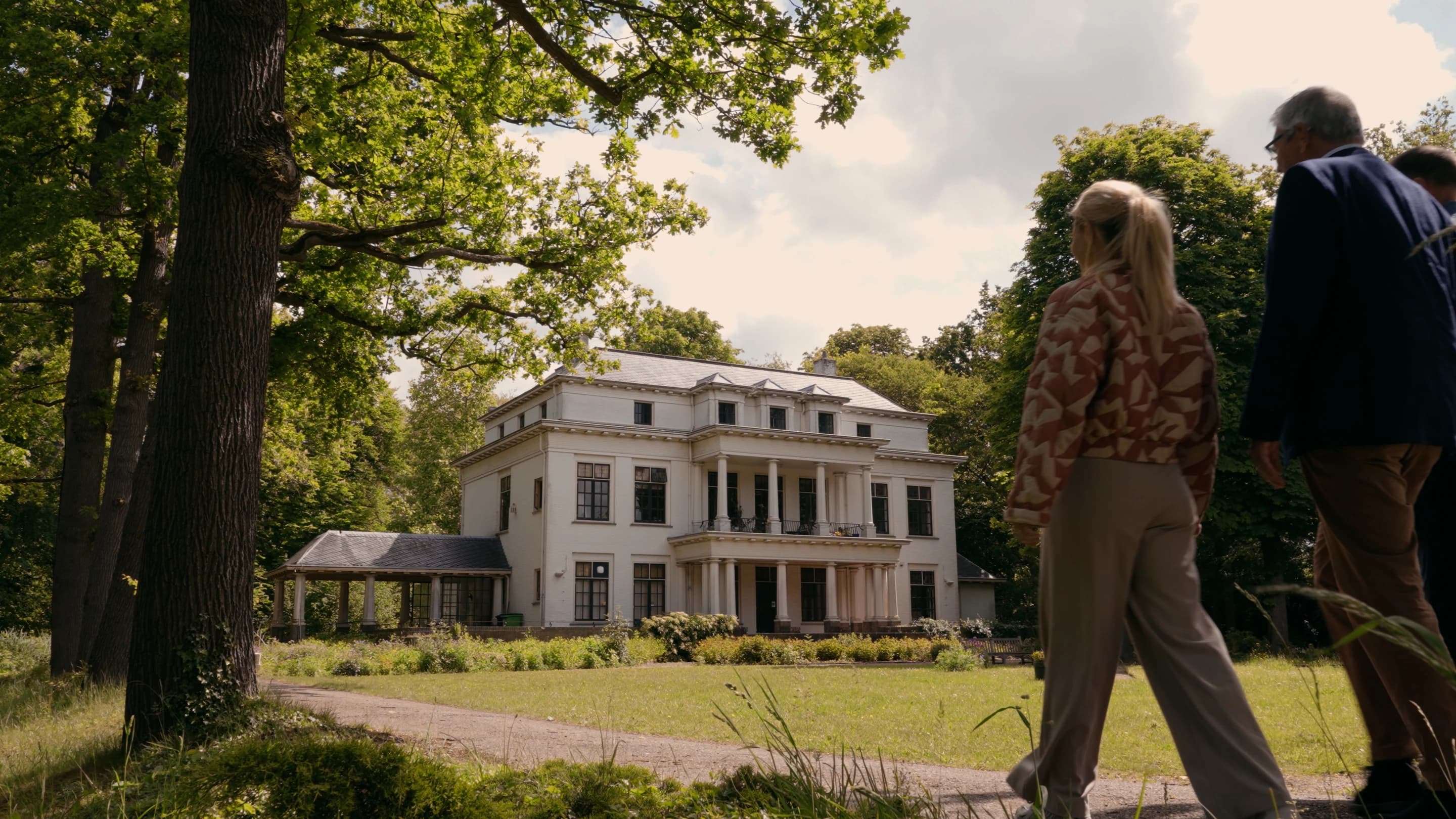 Landhuis van Buitenplaats De Tempel tussen het groen